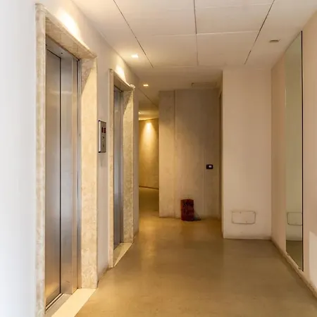 Metro E Design Apartament