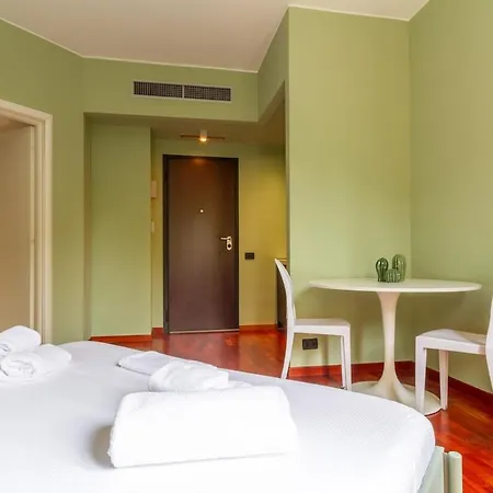 Metro E Design Apartment